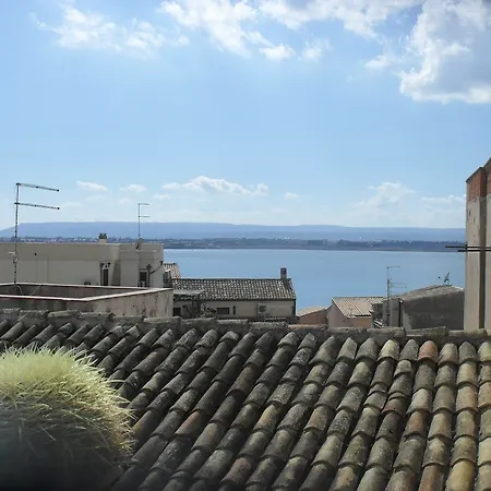 Aretusa Vacanze Bed & Breakfast 3*