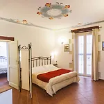 Aretusa Vacanze فندق مبيت وإفطار